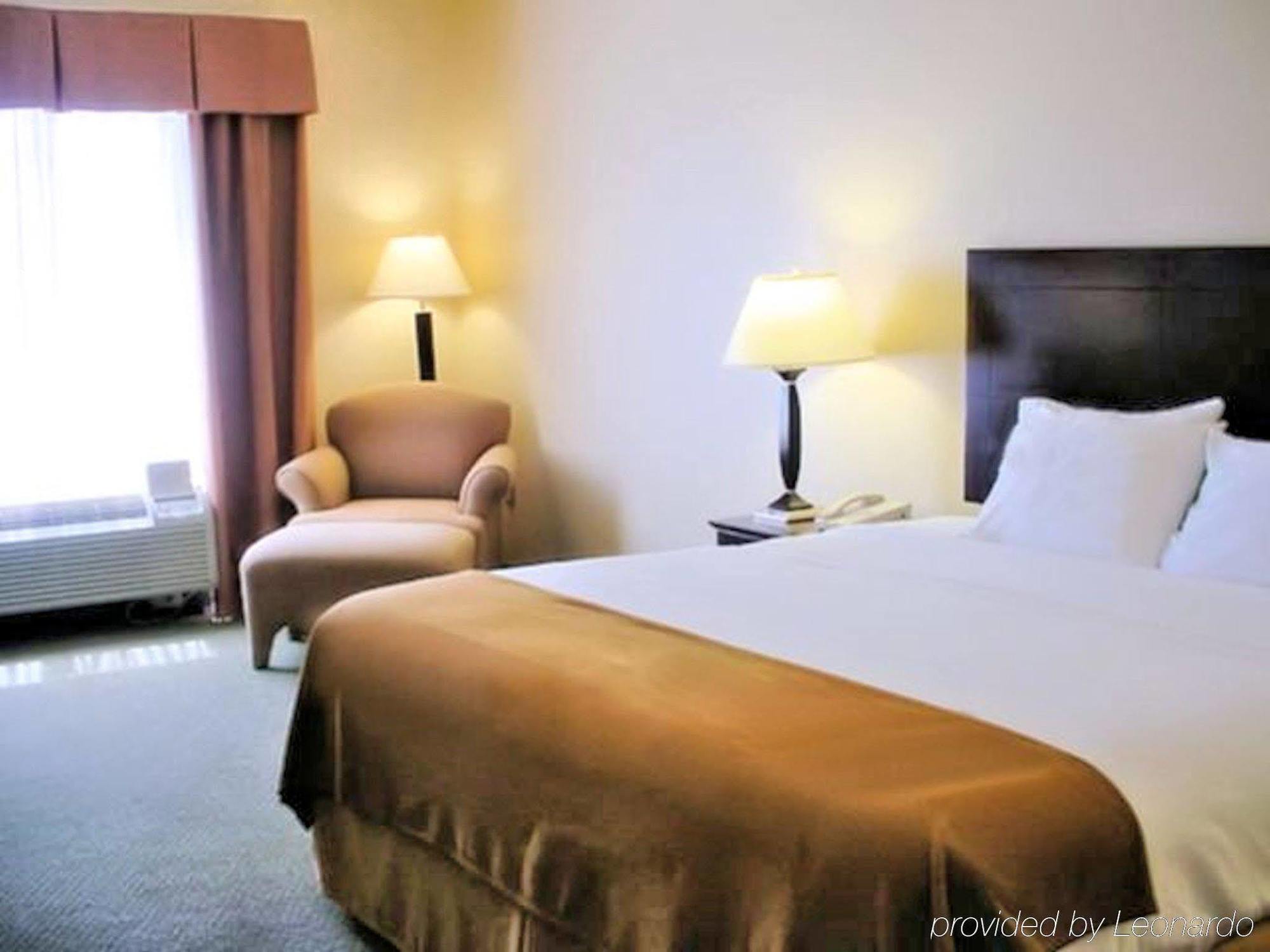Holiday Inn Express Hotel & Suites Athens By Ihg Exterior foto